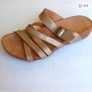 Korks Kork-Ease Gold Strappy Women's Sandals Size 6